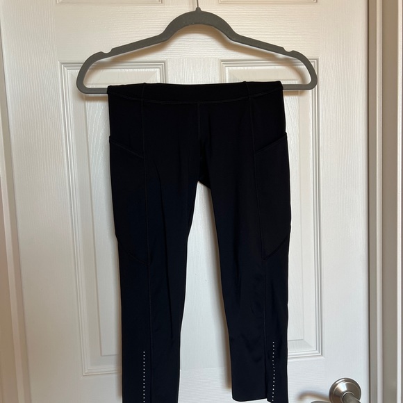 Lululemon Fast and Free High-Rise Crop with Pockets 19" size 4 - Picture 6 of 6
